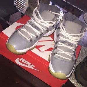 Jordan cool grey 11 2010